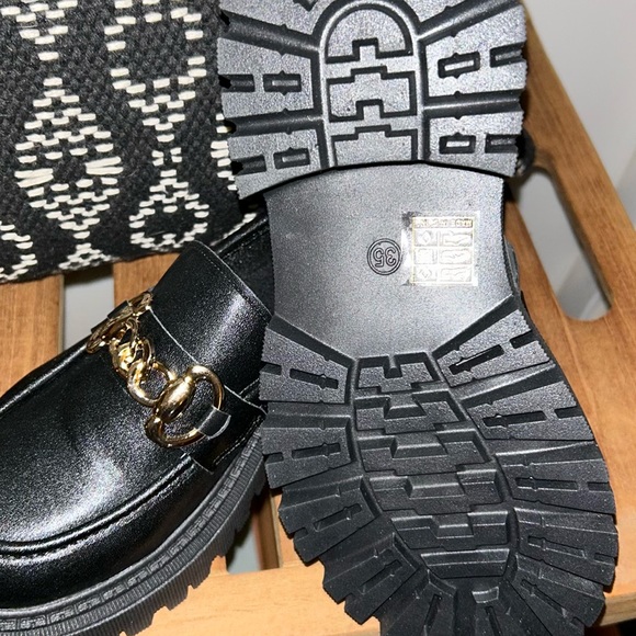 SOLD - Picture 3 of 5